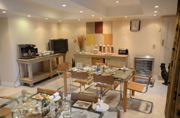 Norscot Manor Guest Lodge Сандтън Екстериор снимка