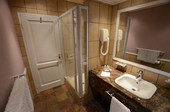 Norscot Manor Guest Lodge Сандтън Екстериор снимка